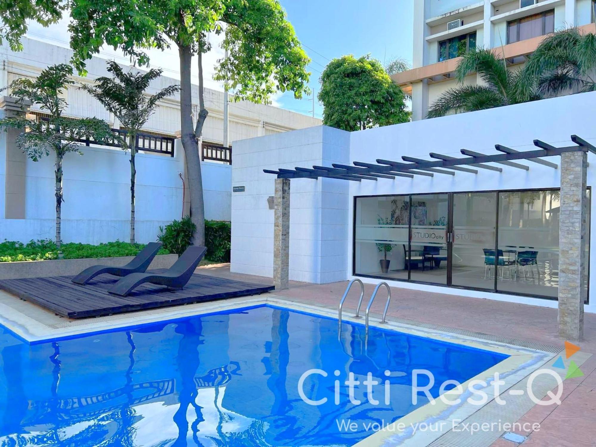 Aparthotel Cozy Unit With Free Pool, Netflix & Wifi In Alabang Crq3 Muntinlupa City Esterno foto